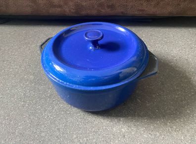 Round Cast Iron Casserole Dish with Lid Made in France Le Creuset style 24cm Blue