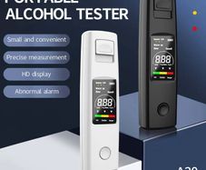 Alcohol Tester Professional High Sensitivity Breathalyzer Non-Contact Alcoholometer Type-C Charging Portable Breathalyzer