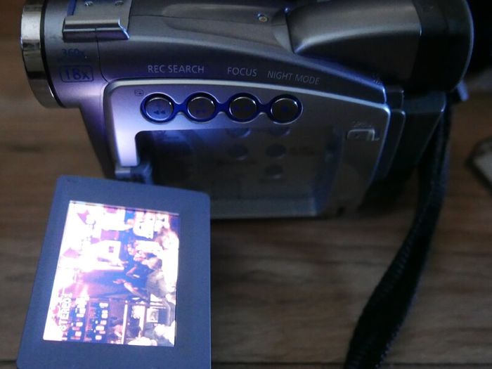 Canon ZR80 NTSC MiniDV Camcorder 18x Optical Zoom Video Transfer Tested works