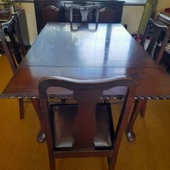 Vintage mahogany dining table and chairs