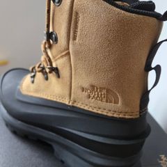 The North Face snow/water boots. UK size 9.