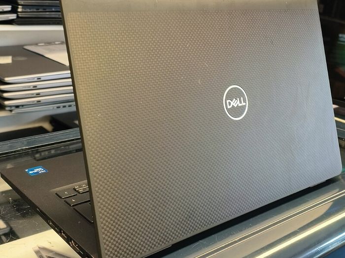 Dell Latitude 7320 - 13.3" Full HD Core i7-1185G7 (11th Gen) 16GB RAM 500GB SSD  Windows 11 Pro