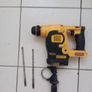 DeWalt hammer drill Image 3