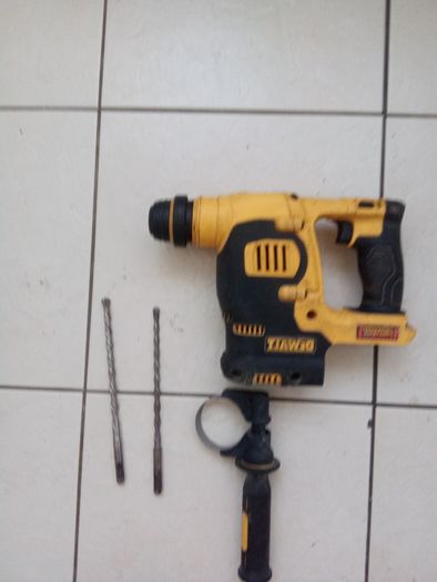DeWalt hammer drill