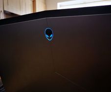 Alienware 17 R5