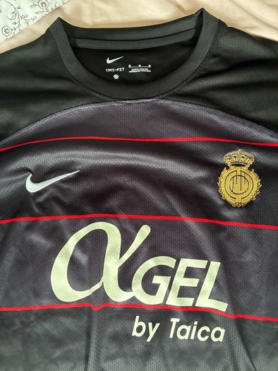 FC Olympiacos Football Shirt Size Medium