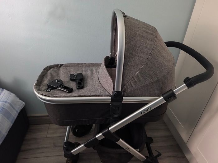 Near new Baby Elegancy Envy 2 piece pram