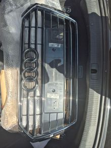Audi A4 B9 Gloss Black Front Grille