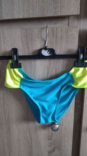 Bikini  fits 6-8 worn once
