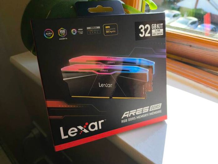 Brand New Ram Lexar ARES 32GB DDR5 6000mhz CL28 RGB Xmp Expo