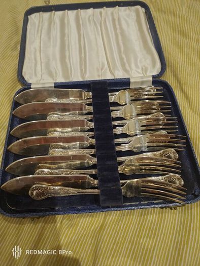 Knives and forks