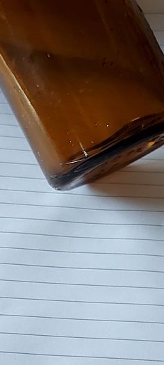 O Connor's kanturk 1/2 pint vintage bottle,,bottle seems to have a defect,around bottom of bottle, holds water no leeks,see pictures,sold as is ,lovely display advertising bottle, collectors items, buyer collects or pays postage thank you,