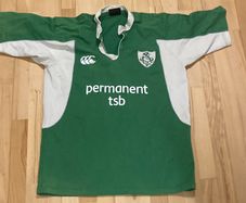 Irish Rugby 2005 Jersey ( Good Condition)