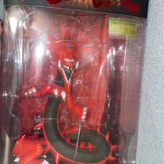 Slifer the sky dragon limited edition figure