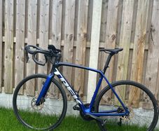 TREK Road Bike Emonda SL 5 Shimano 105 Disc Road Bike 2023, Size 56cm