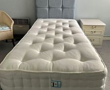 New Stylish single ,Double 4ft, 4ft6, King 5ft And 6ft Superking Sizes Divan Beds Instock. Drawers And Optional Tufted Mattresses Available. Free Delivery