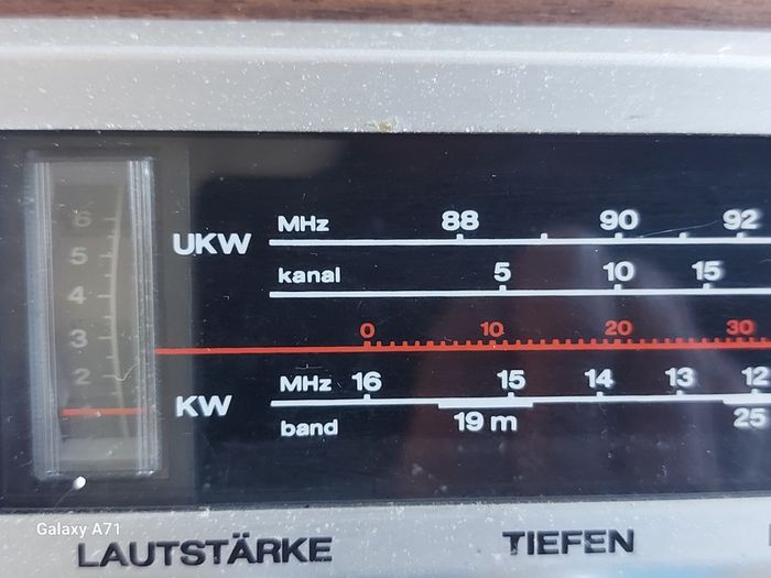 Telefunken Cavatine 201, Mw, Lw Radio plus Tape Deck, German Model in German Language, Powers on and off