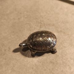 Vintage Mini Metal Turtle Trinket Box /Figurine /Pillbox /Tiny Turtle / portable ashtray.