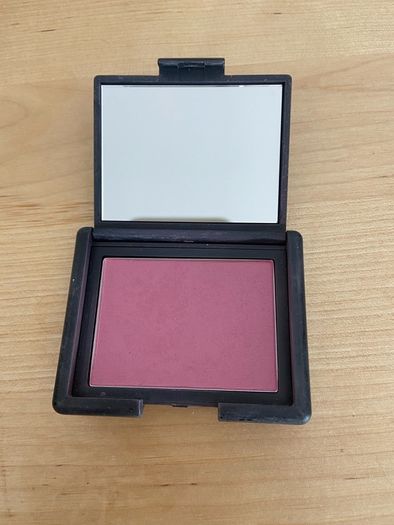 Mars blusher in Mata Hari