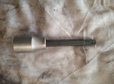 Long spline 1/2 socket
