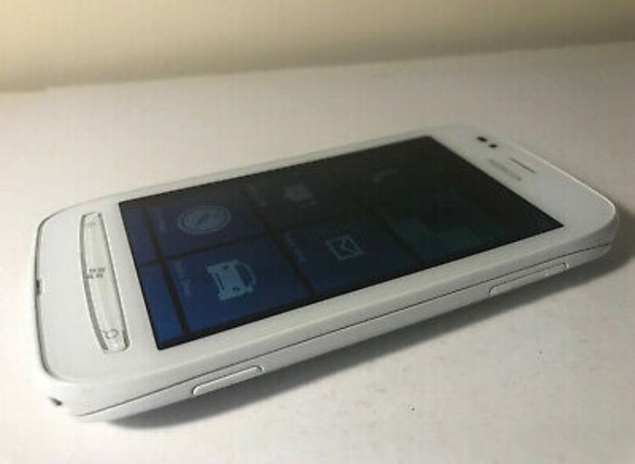 Nokia Lumia 710