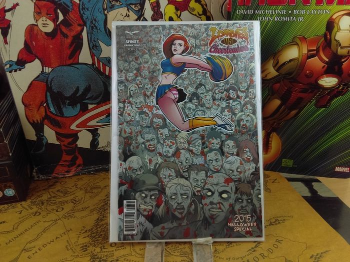 Zombies vs Cheerleaders Halloween Special ! Matt Hebb Variant Cover ! by  Zenescope !