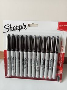 New 12 Black Sharpie Set