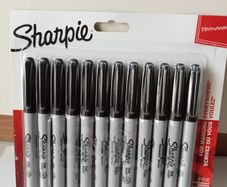New 12 Black Sharpie Set