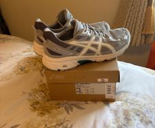 Asics nearly new