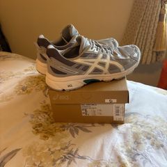 Asics nearly new
