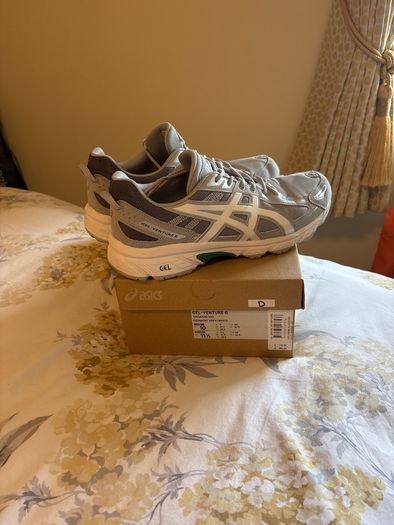Asics nearly new
