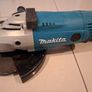 Makita GA9020 230mm 9" Angle Grinder 110v Image 4