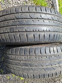 2x 235/55/19 Kumho