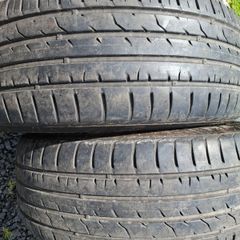 2x 235/55/19 Kumho