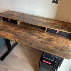 Electric Desk sitting/standing