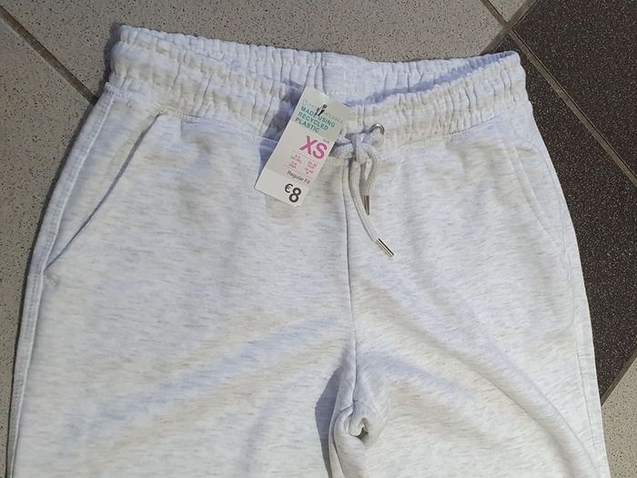 BNWT - Size XS - A Pair of Grey Track Pants - E