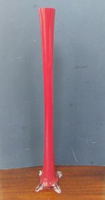 Fabulous Vintage Retro Mid-Century-Modern Art Glass Hand-Blown Very Tall Cased Red Stem Vase with a Clear Glass Four-Lobed Elephant Foot, and Opaque White Interior, circa 1960, Most Likely Murano or Japanese