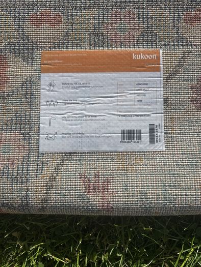 Large Rug - excellent condition (little use)