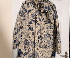 Pretty Green Floral Hooded Parka In Stone Size M In Excellent Condition