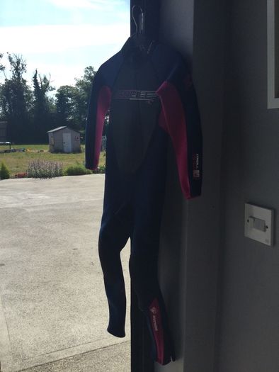 O Neil's girls wetsuit
