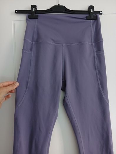 Purple leggins