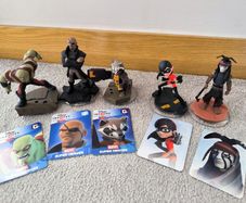 Infinity figures