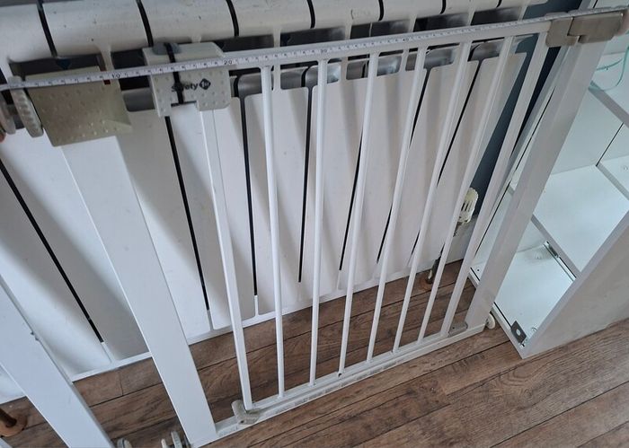 2 x child safety stair gates
