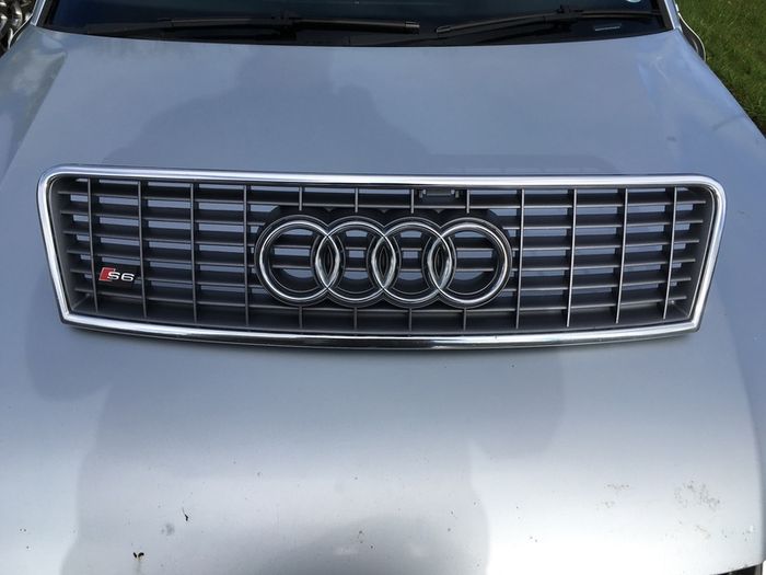 Audi c5 s6 front grill, suit 97-00