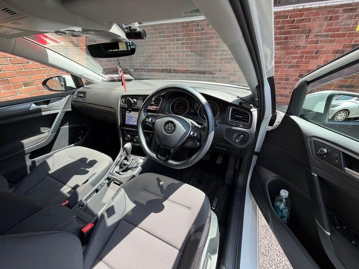 Volkswagen Golf 2018 COMFORTLINE 1.2 Petrol TSI