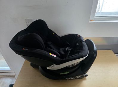 BeSave izi turn car seat.