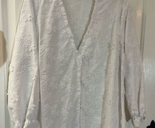 Savida Applique Blouse White - Size 12 excellent condition