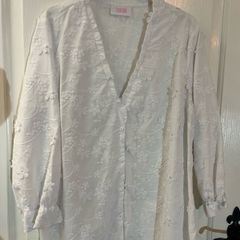 Savida Applique Blouse White - Size 12 excellent condition