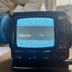 Retro 5.5" B&W Portable TV with Radio
