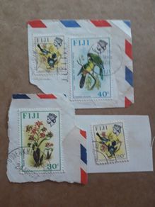 STAMPS  - Lot - Fiji - suit Crafting or Collecting